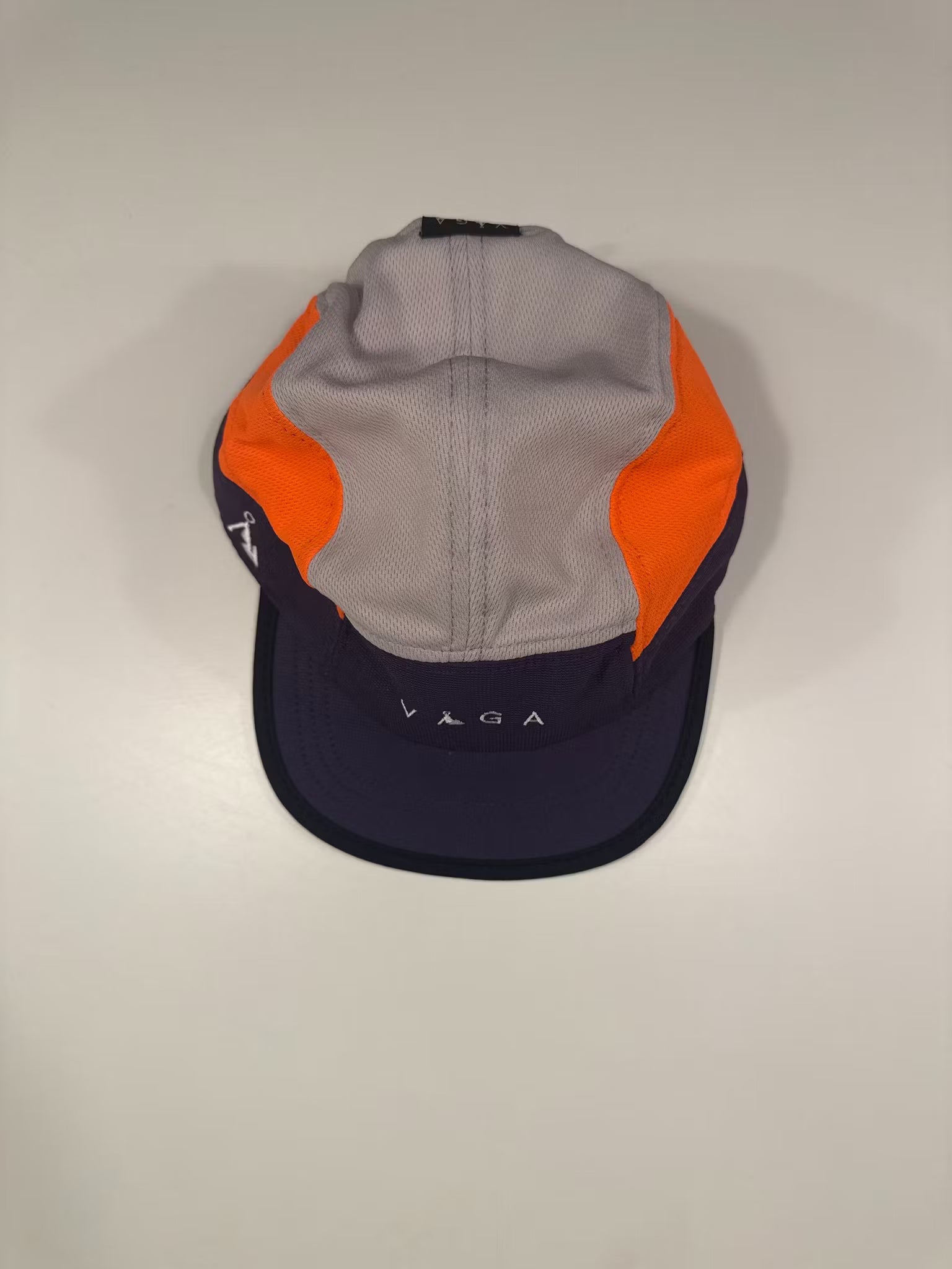 Våga Club Cap - Hvit / Syrin / Lilla / Neonoransje