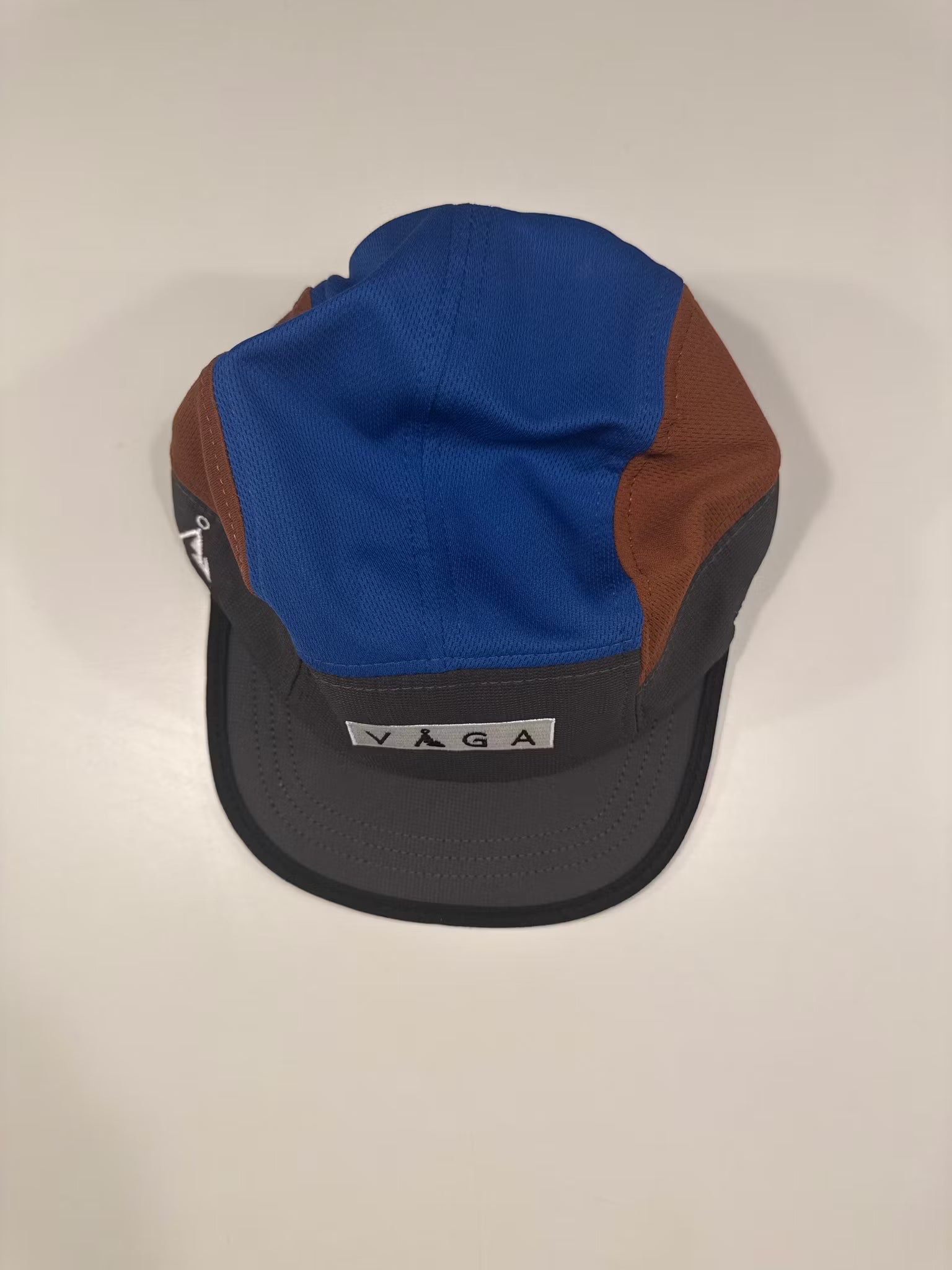 Våga Club Cap - Svart / Brun / Blå